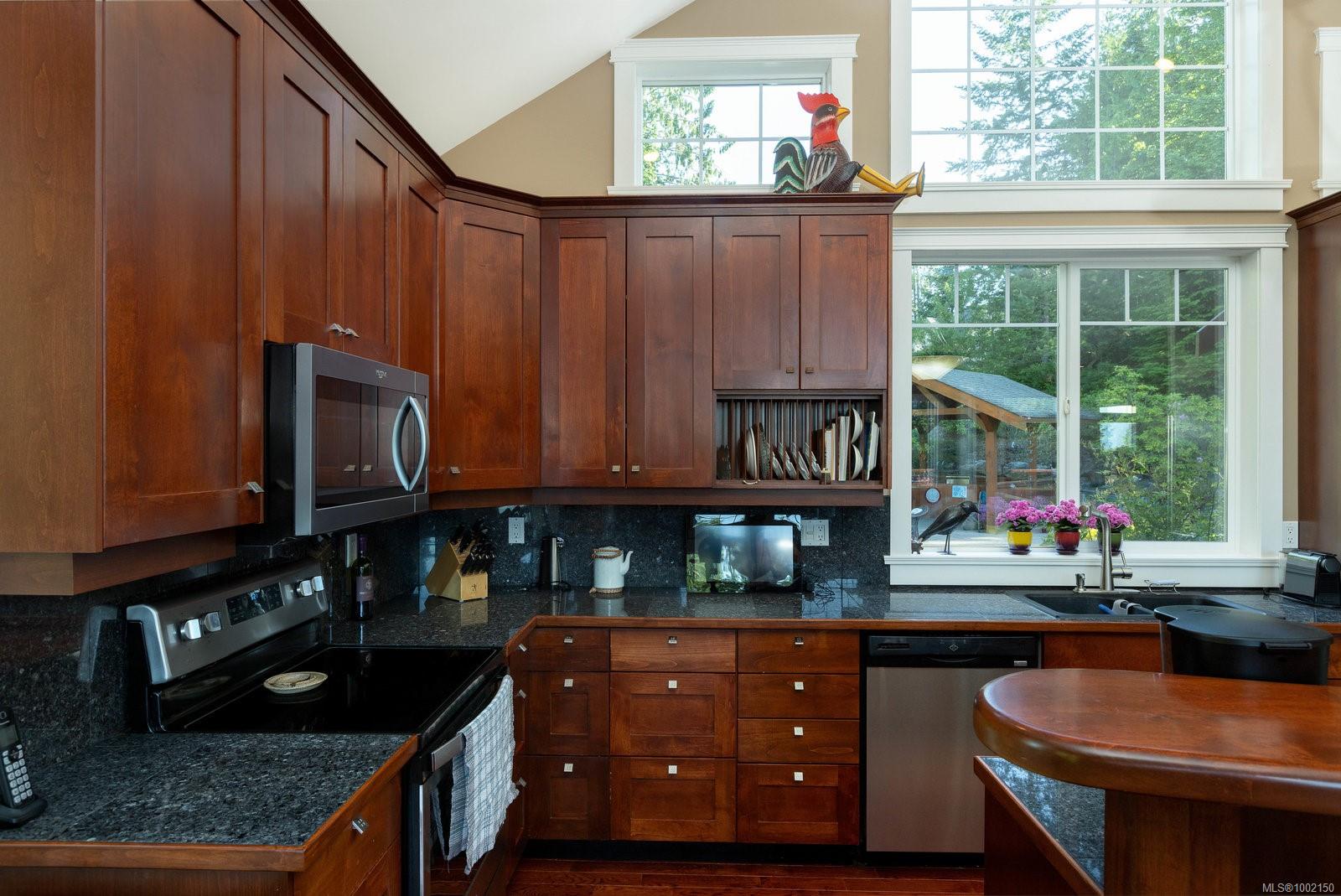 1114 Fern Ridge Dr