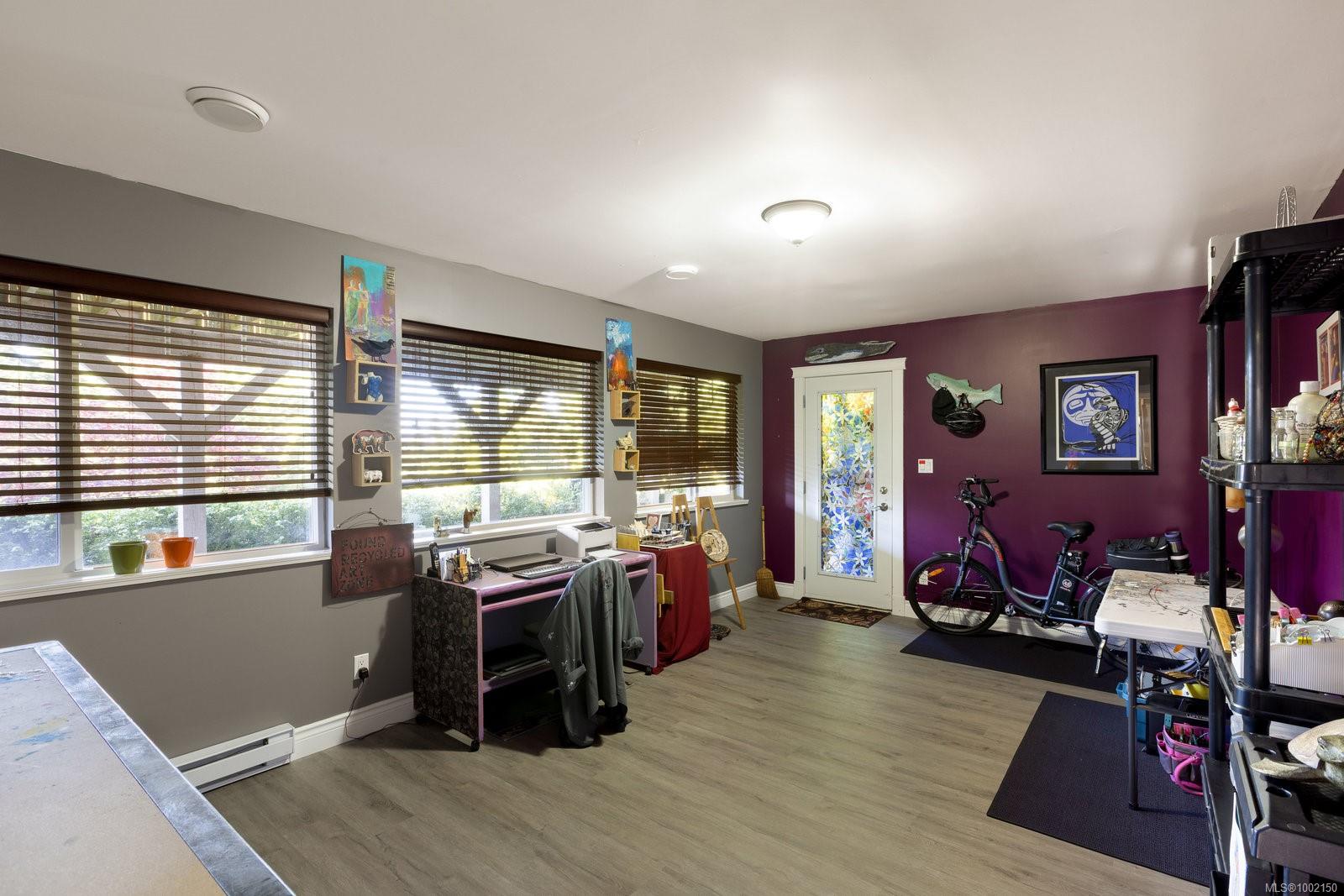 1114 Fern Ridge Dr