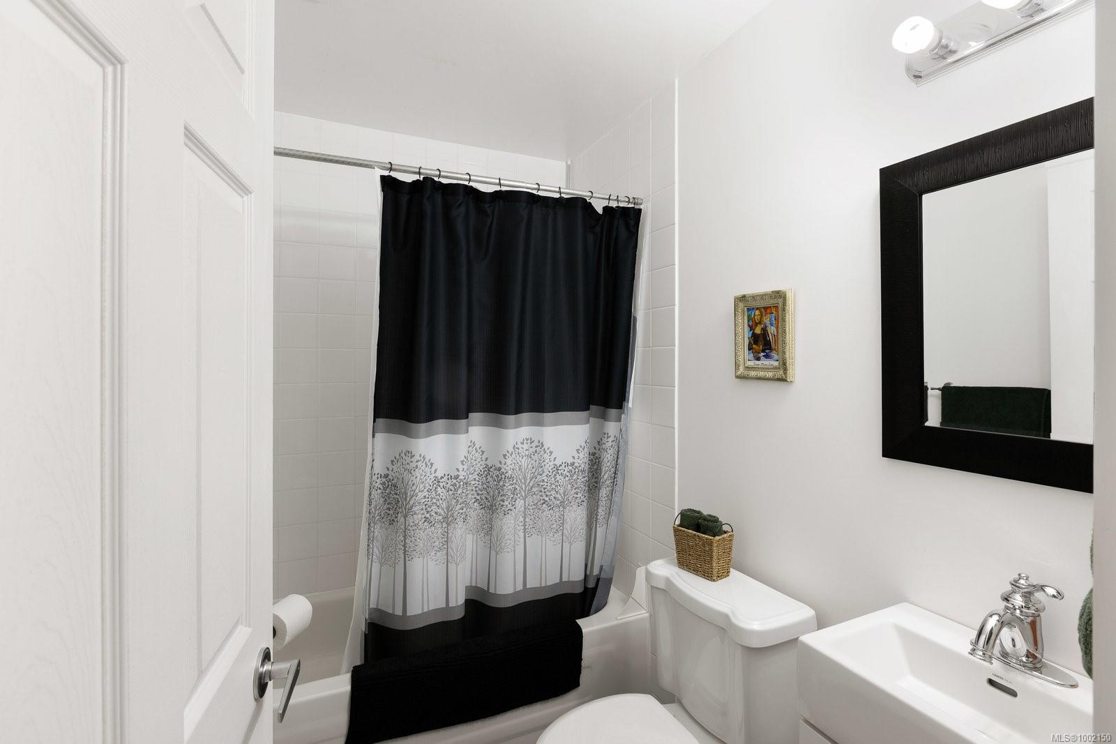 1114 Fern Ridge Dr