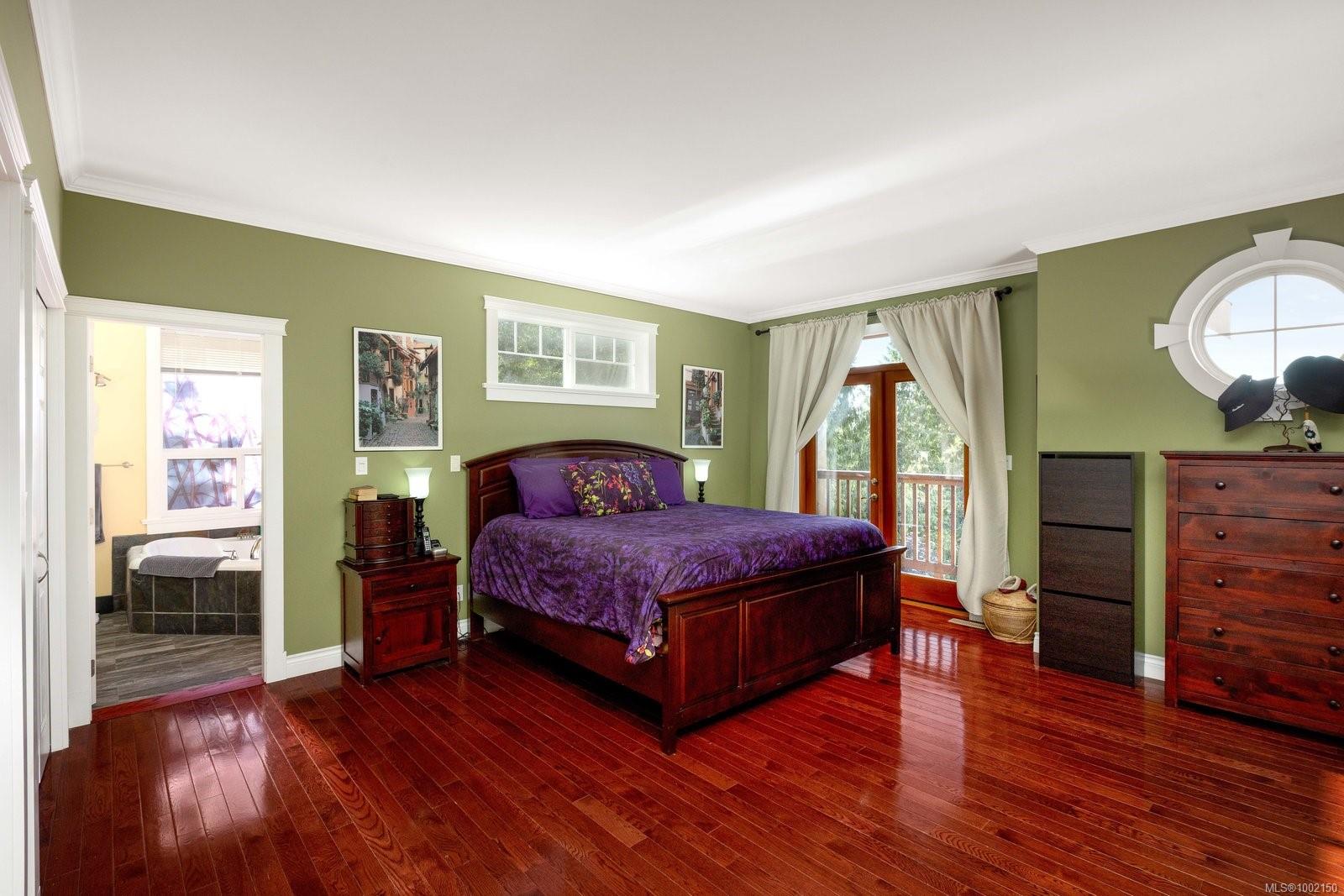 1114 Fern Ridge Dr