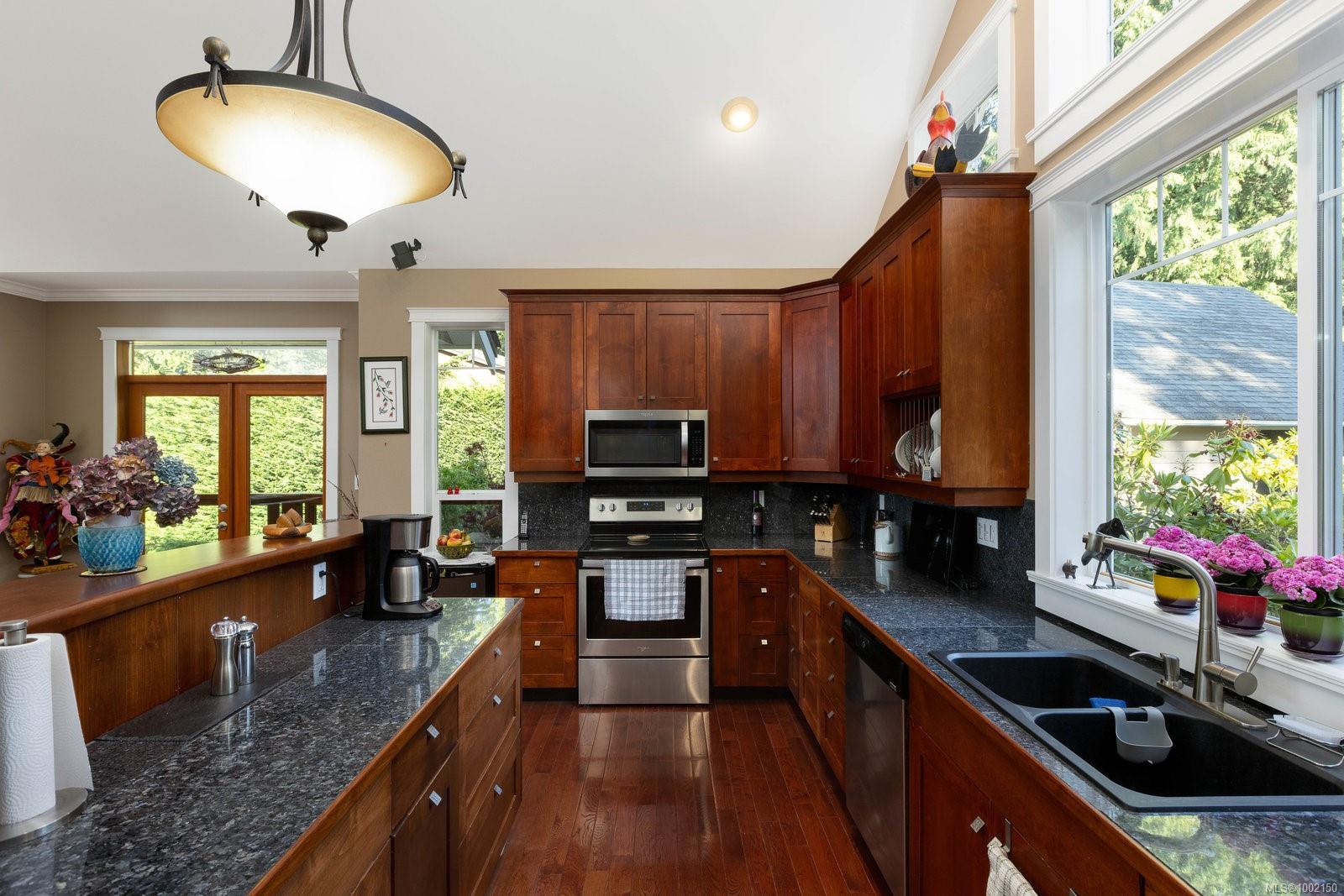 1114 Fern Ridge Dr