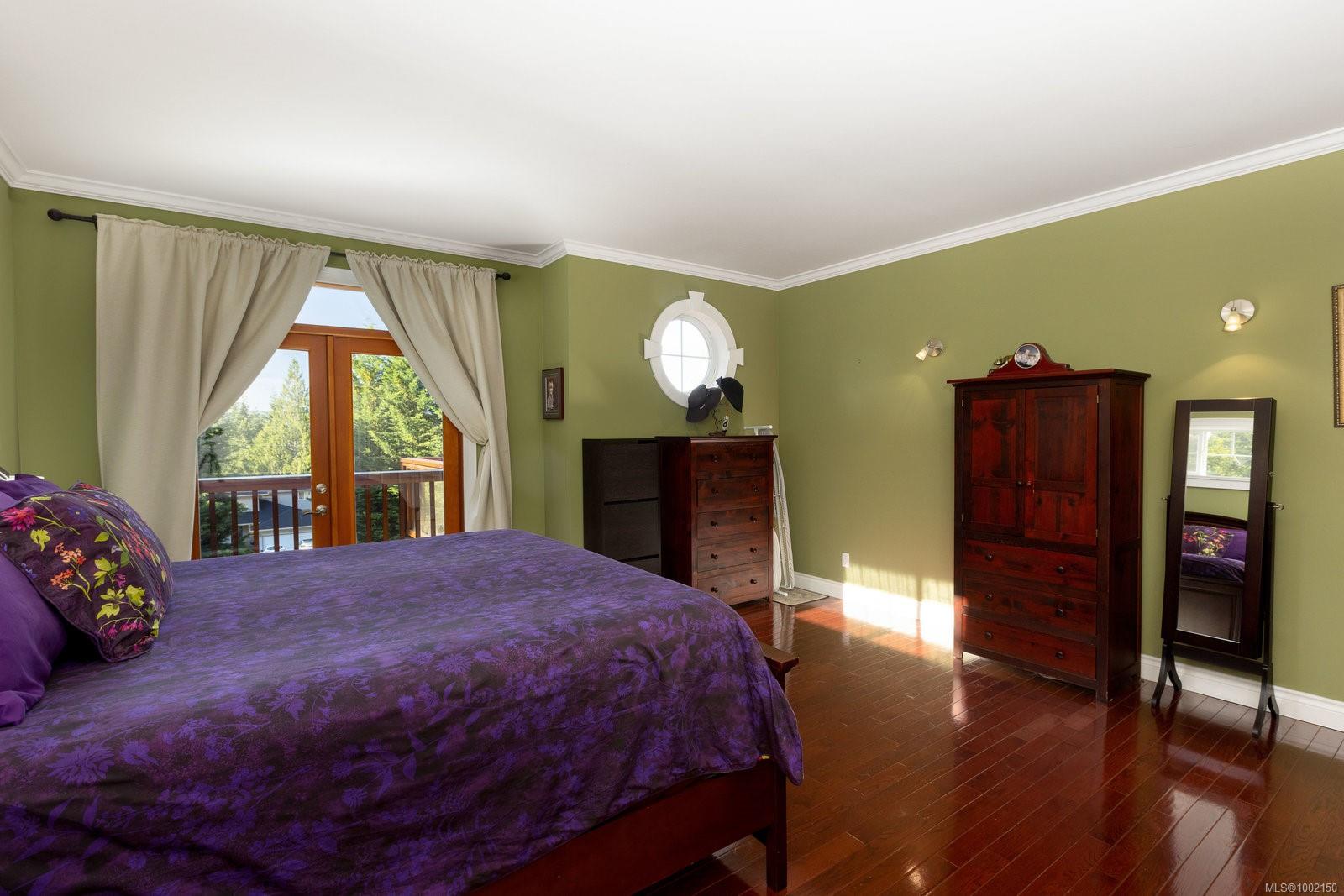 1114 Fern Ridge Dr