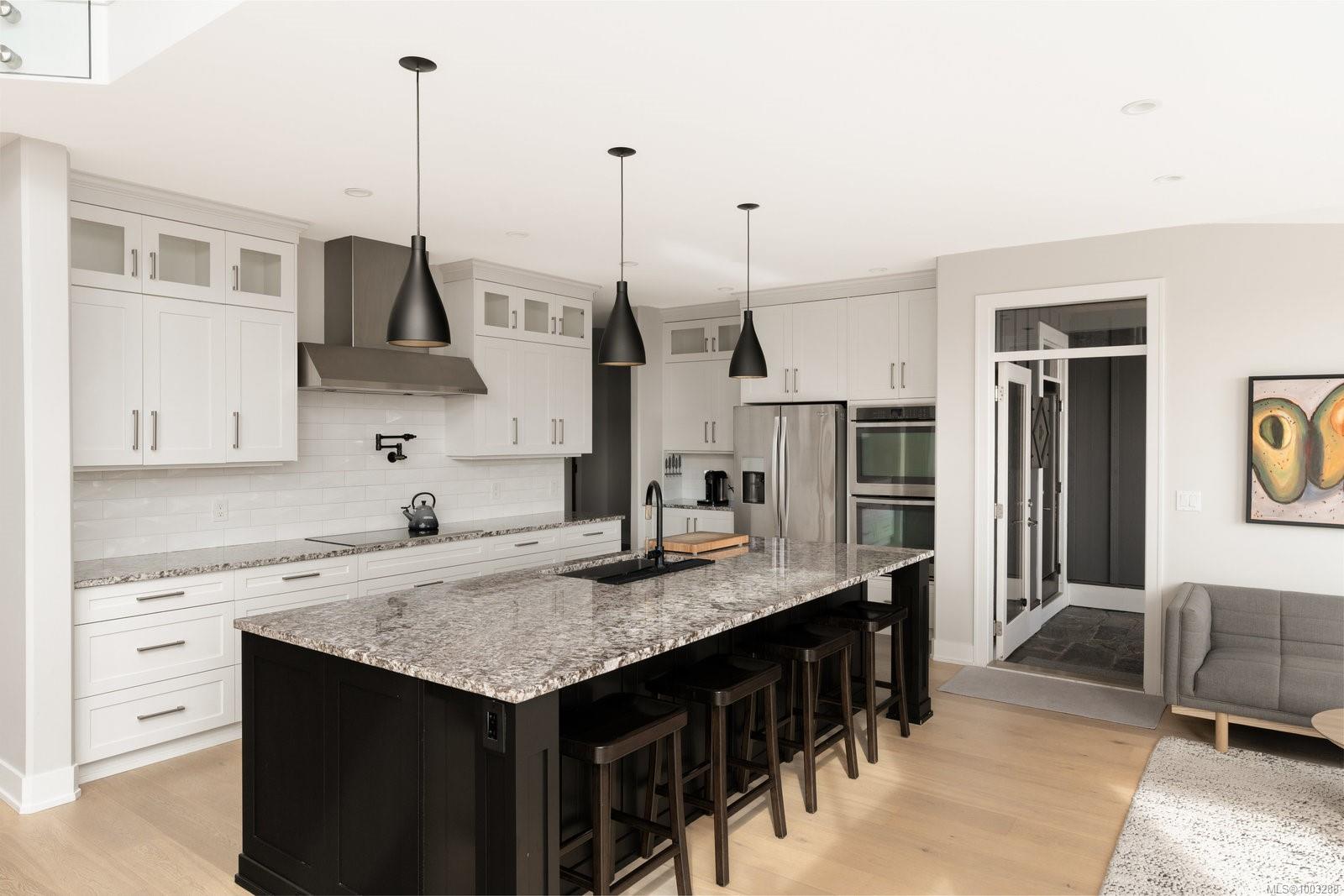 5335 Basinview Hts