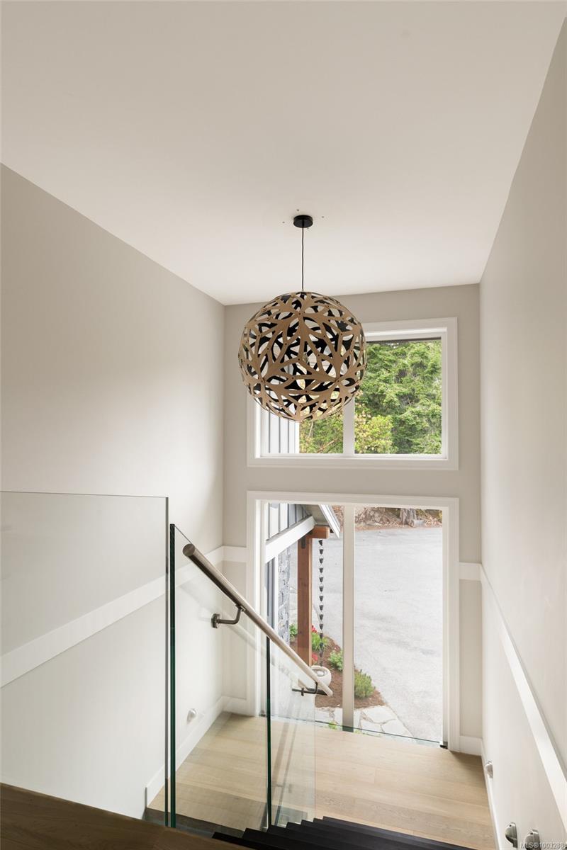 5335 Basinview Hts