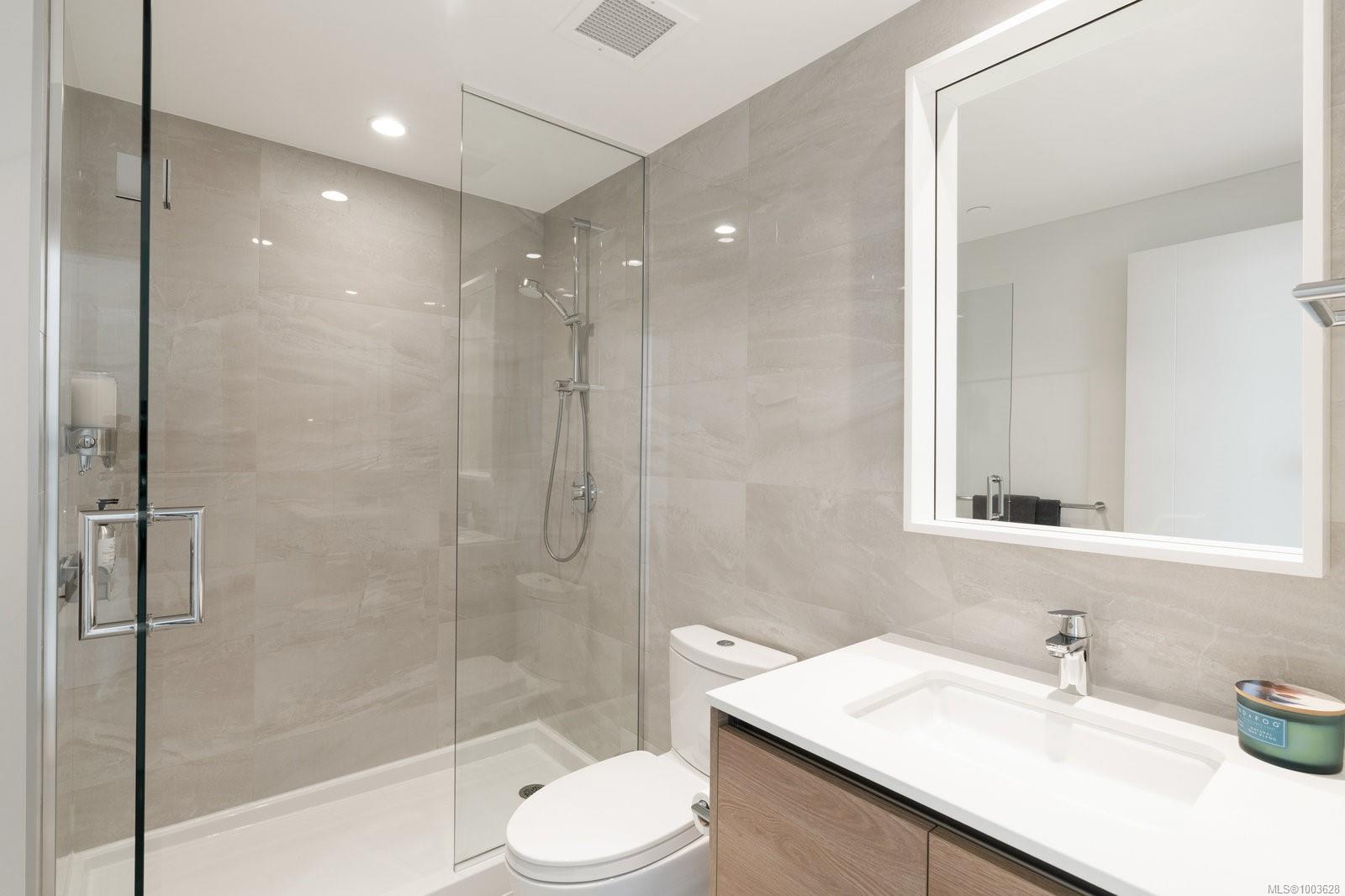 363 Tyee Rd # 402