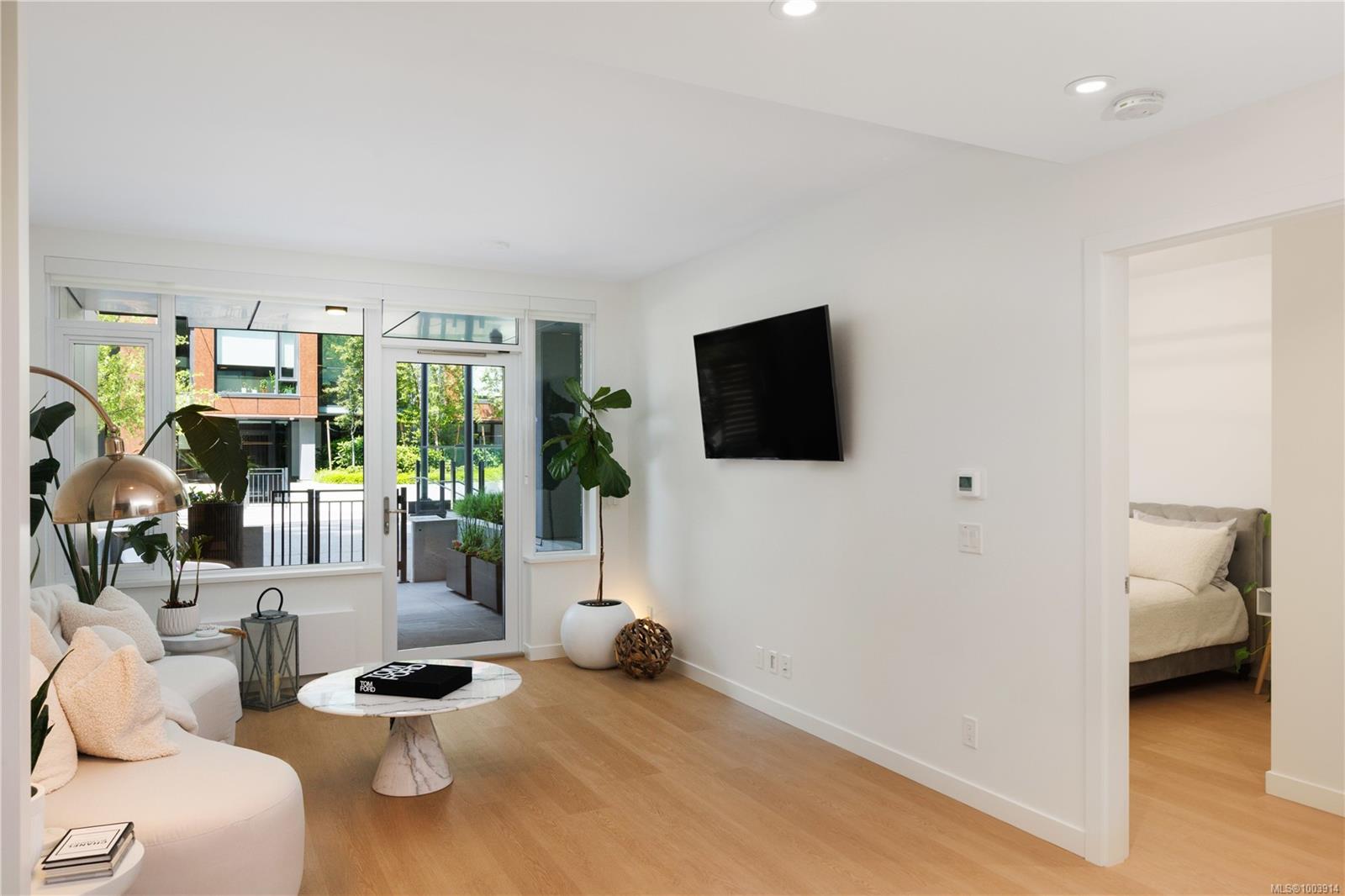 363 Tyee Rd # 104