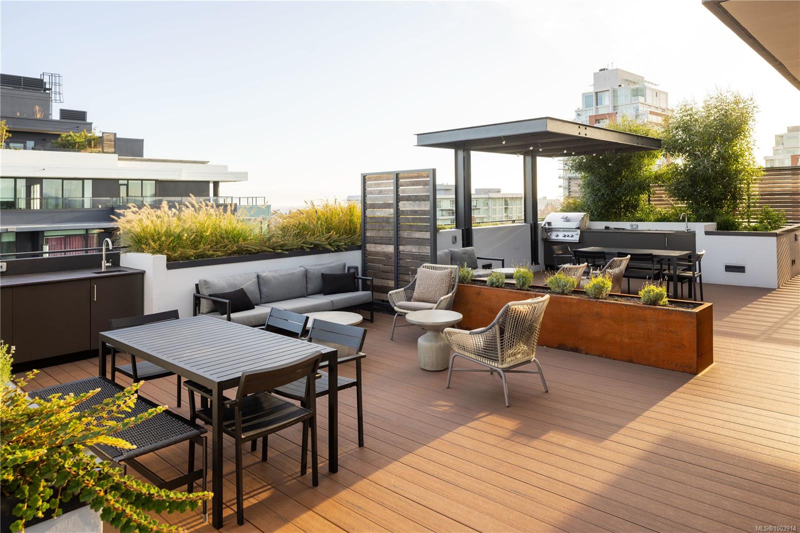 363 Tyee Rd # 104