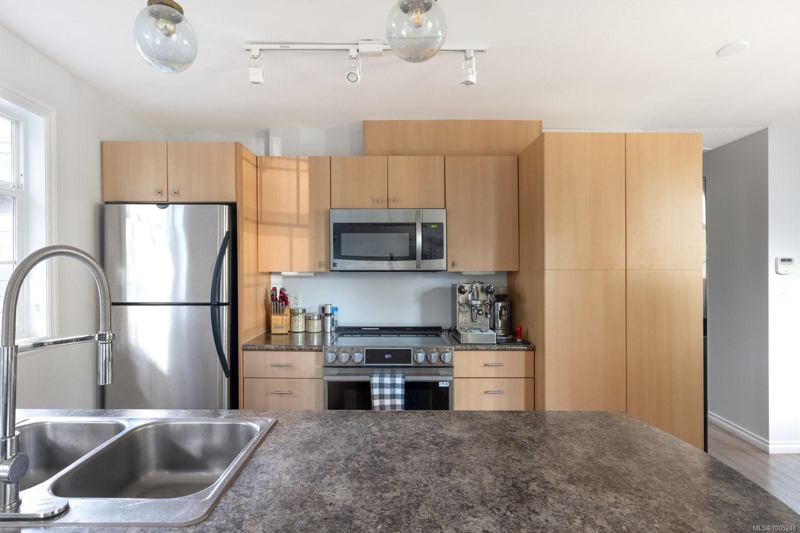 1227 Lockley Rd