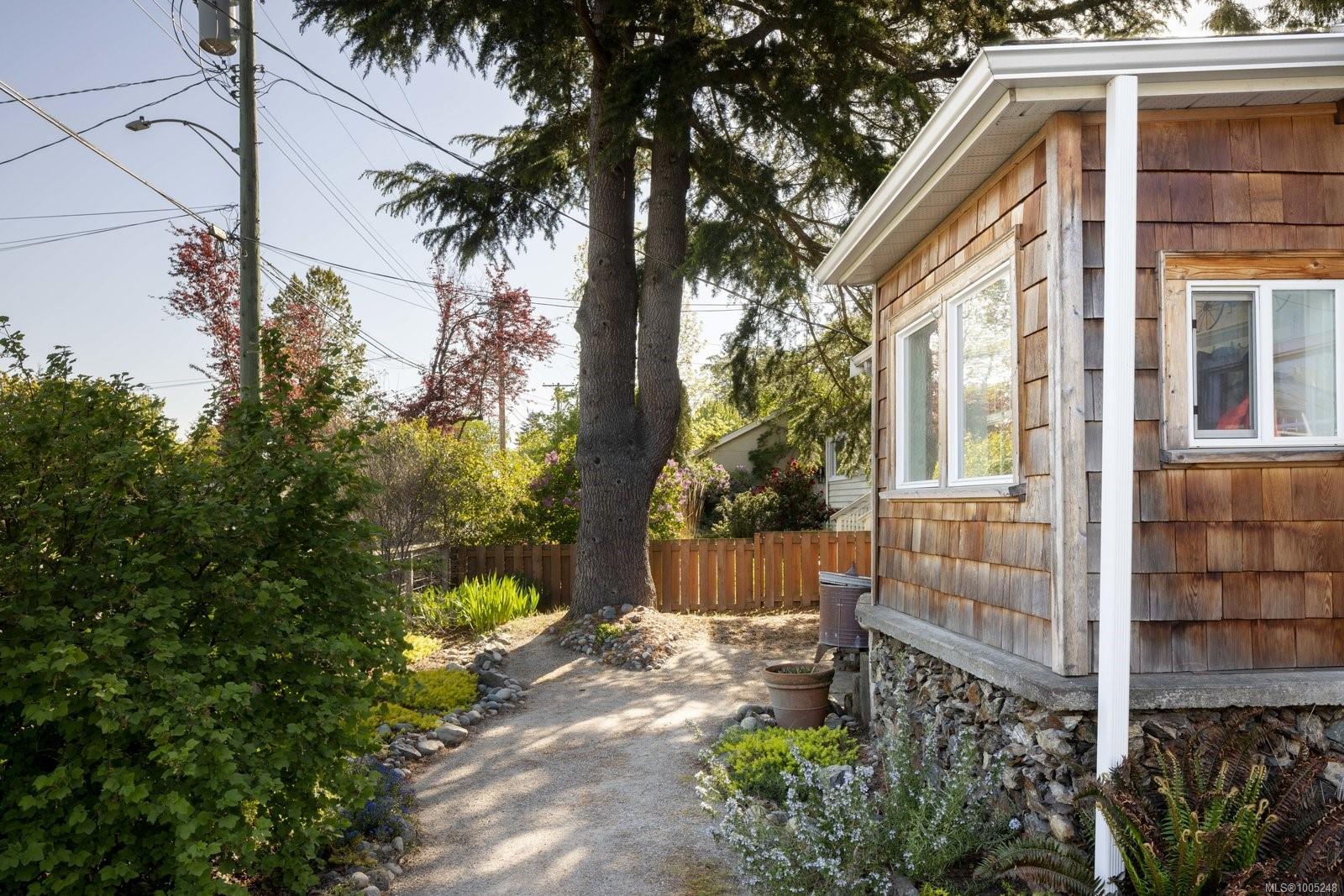 1227 Lockley Rd