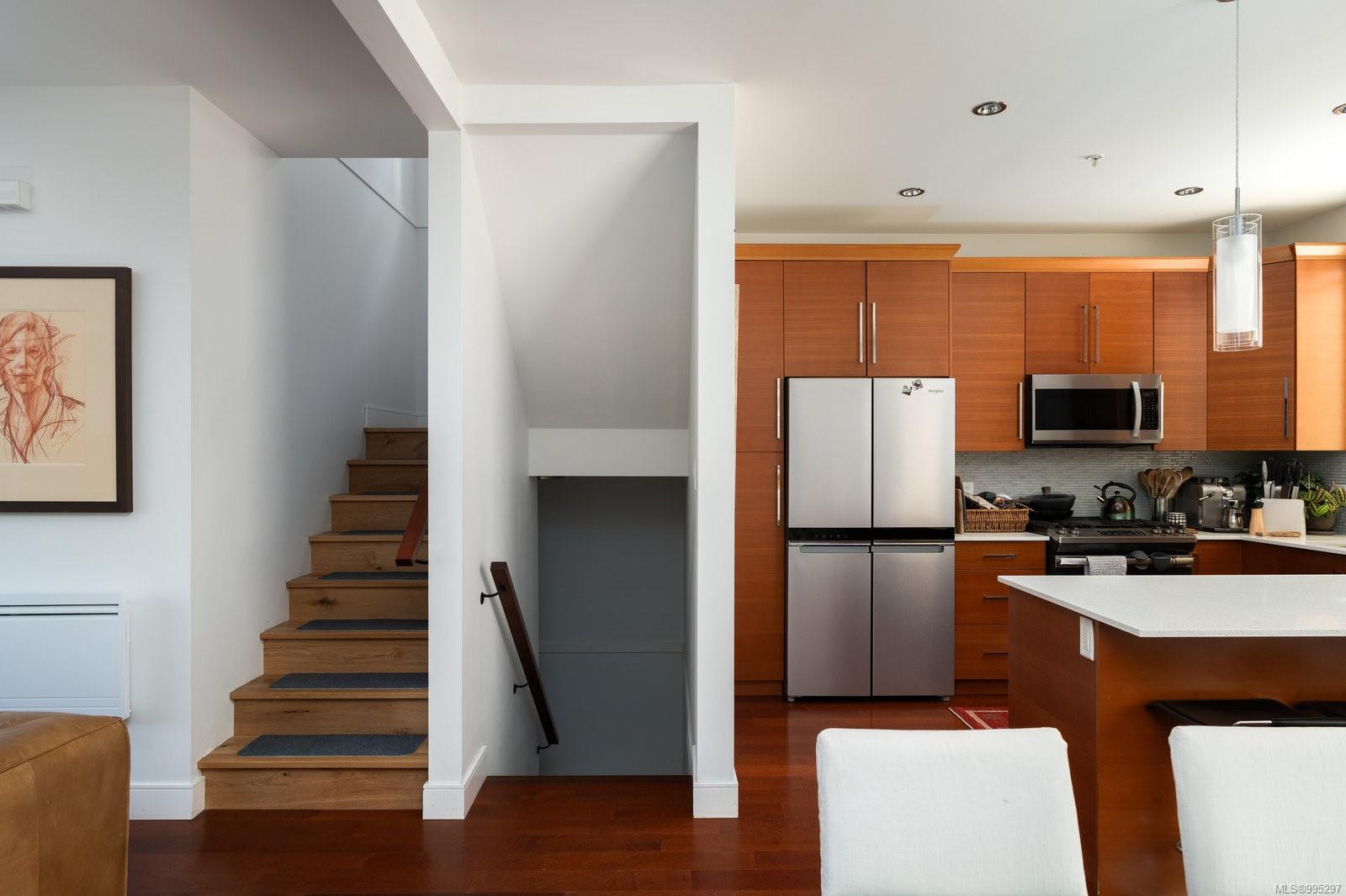 2311 Watkiss Way # 8