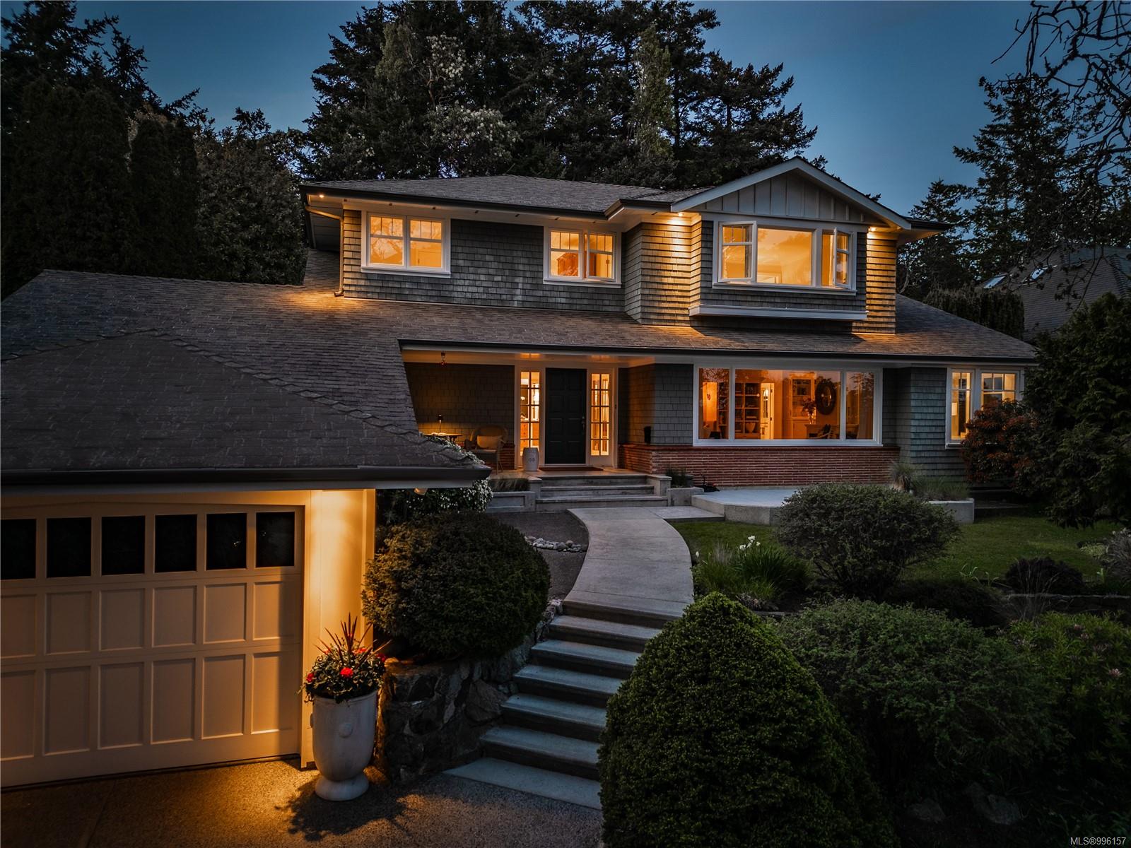 2944 Tudor Ave