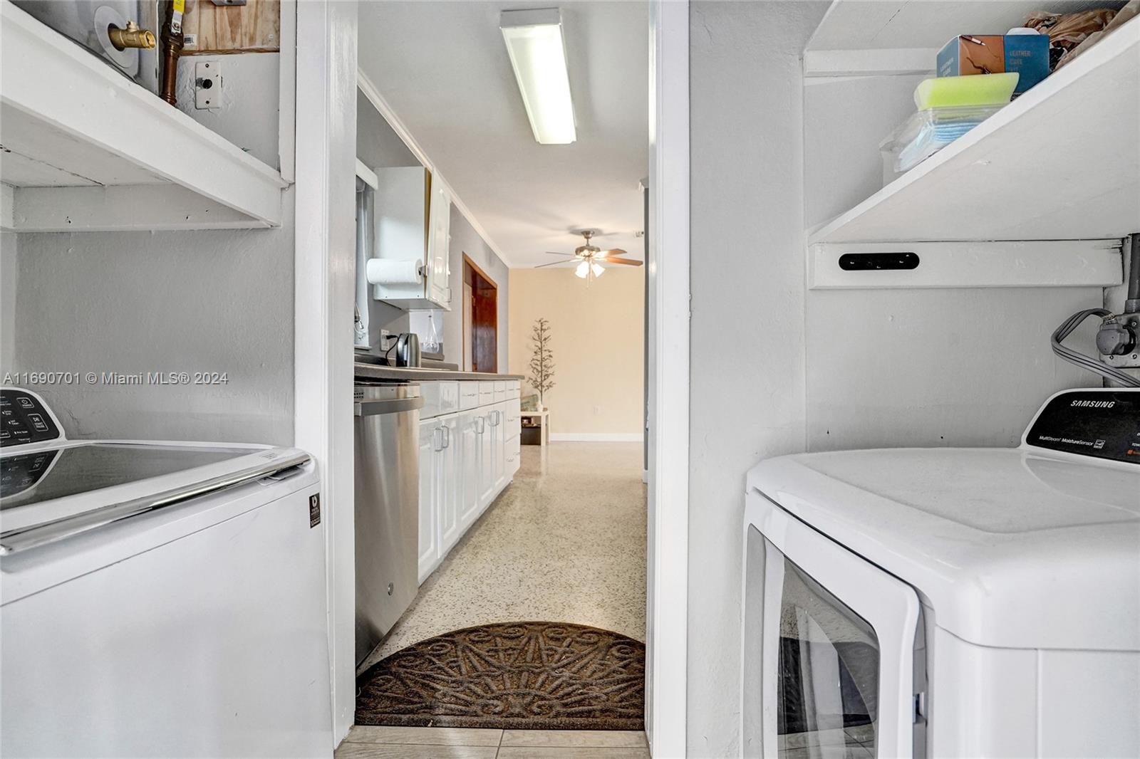 609 SW 18th Ct