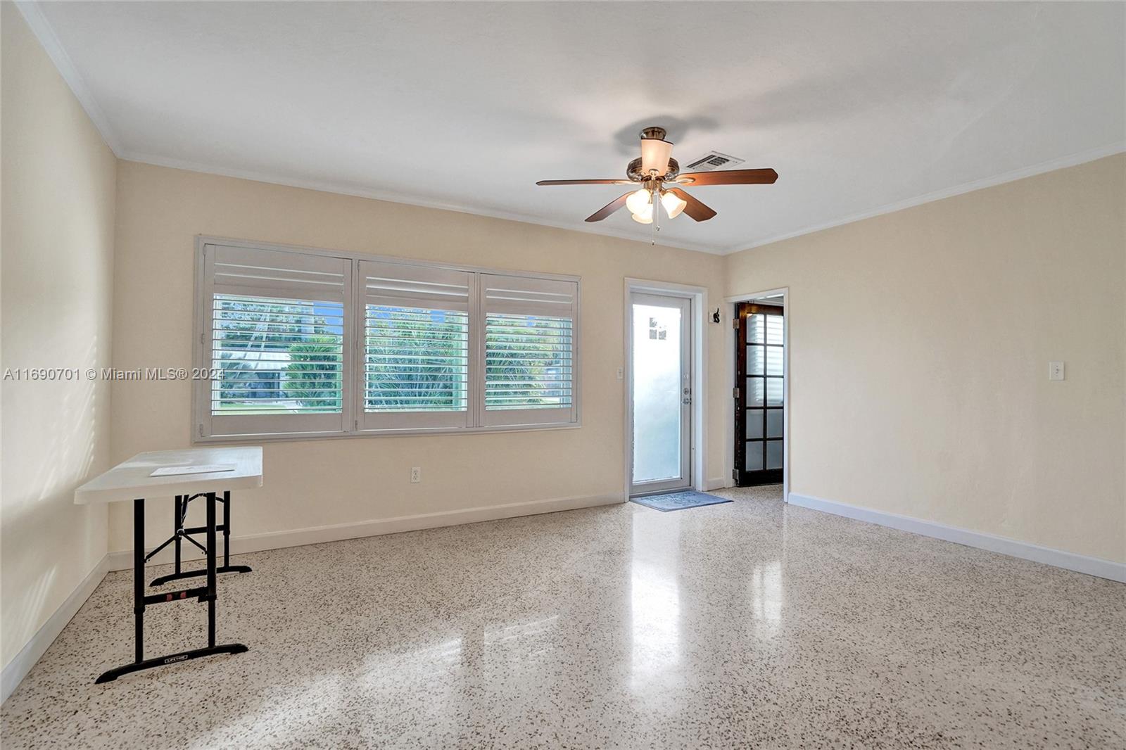 609 SW 18th Ct