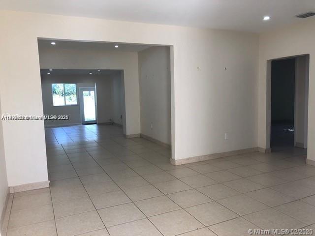 1961 SW 33rd Ave
