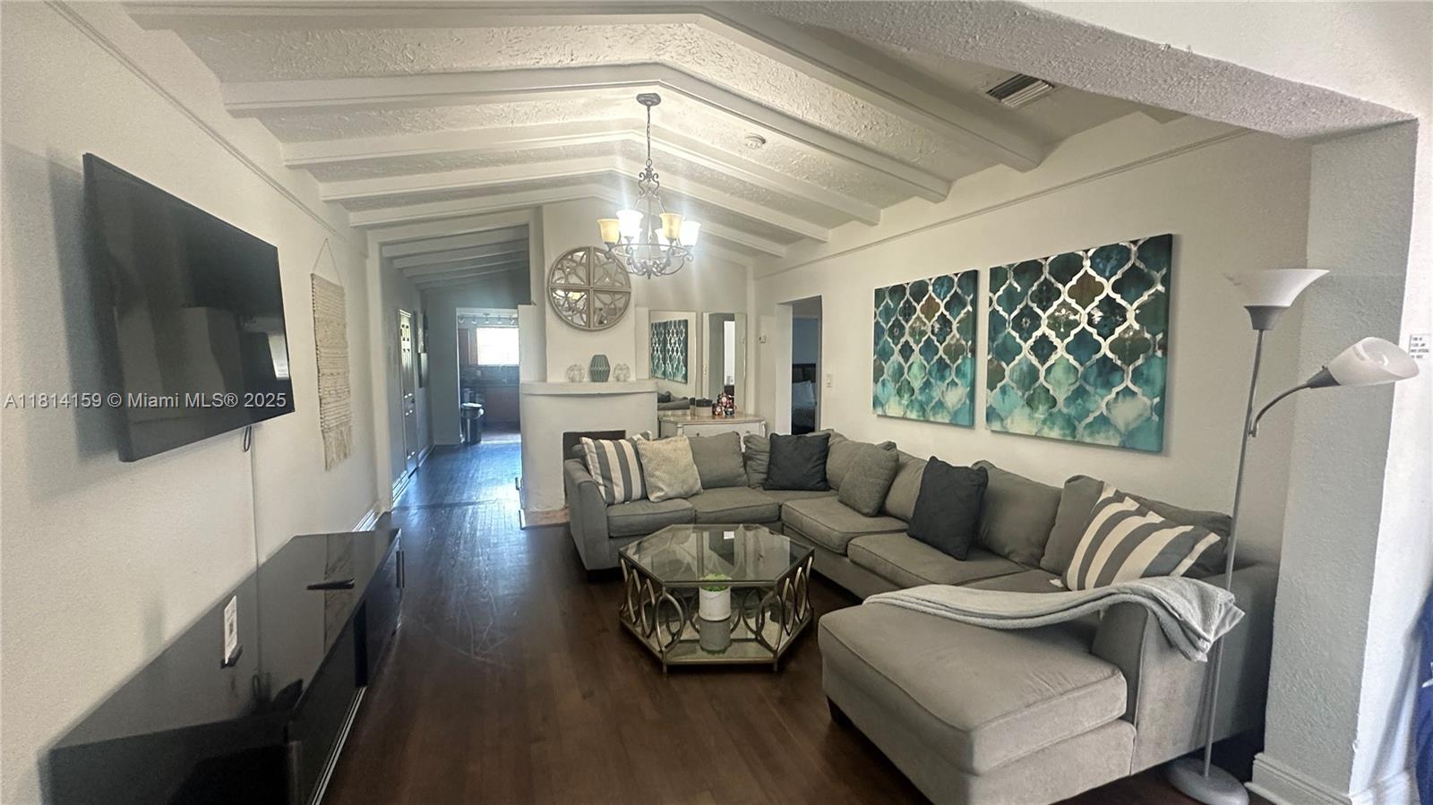 2221 SW 26th Lane