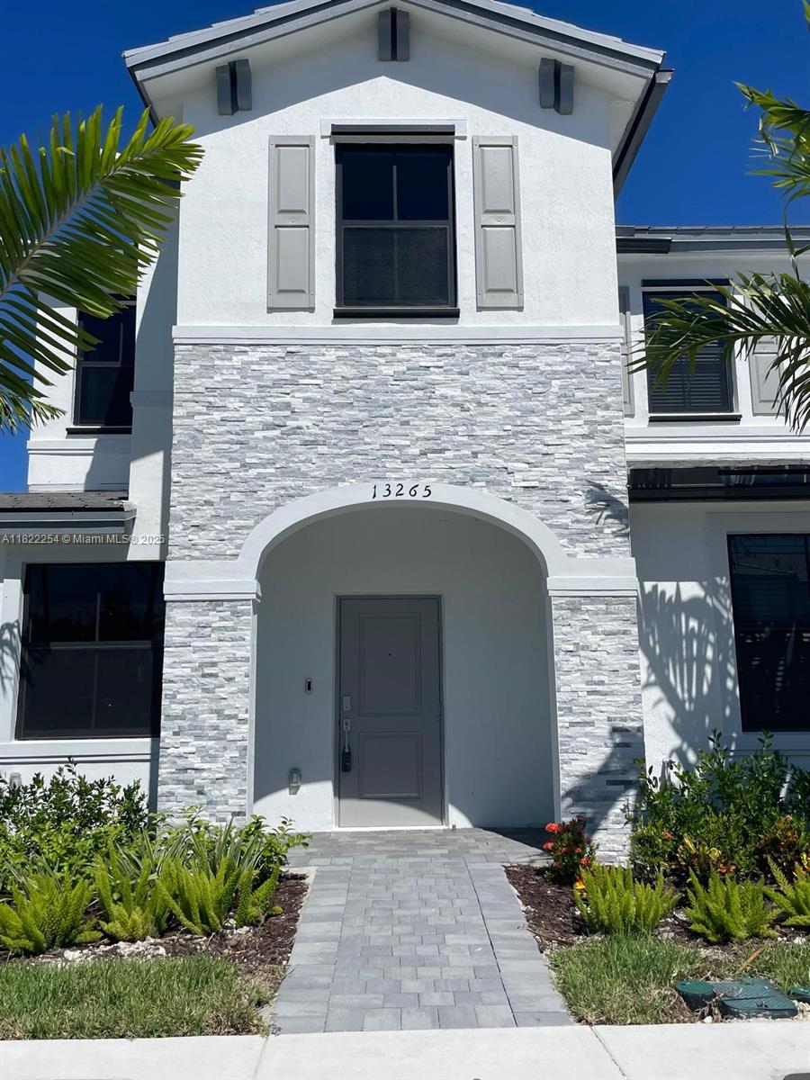 13265 SW 285th St # 13265