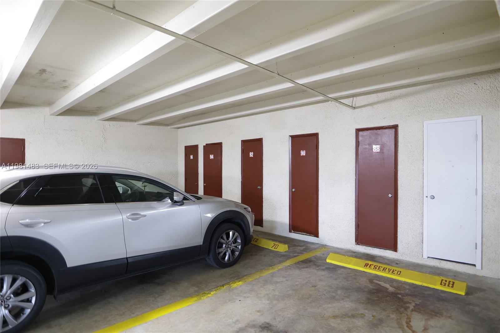 1205 Mariposa Ave # 326