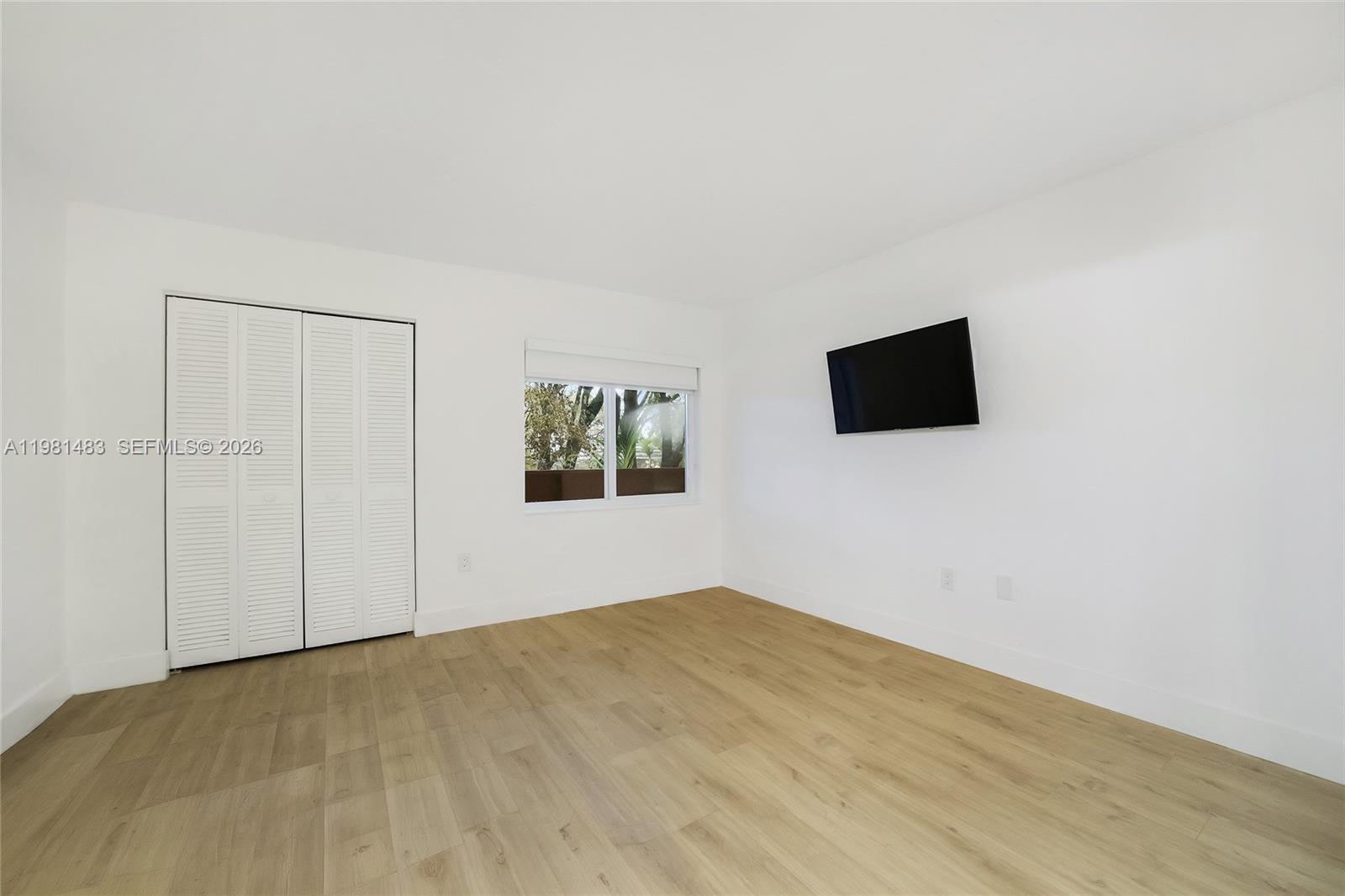 1205 Mariposa Ave # 326