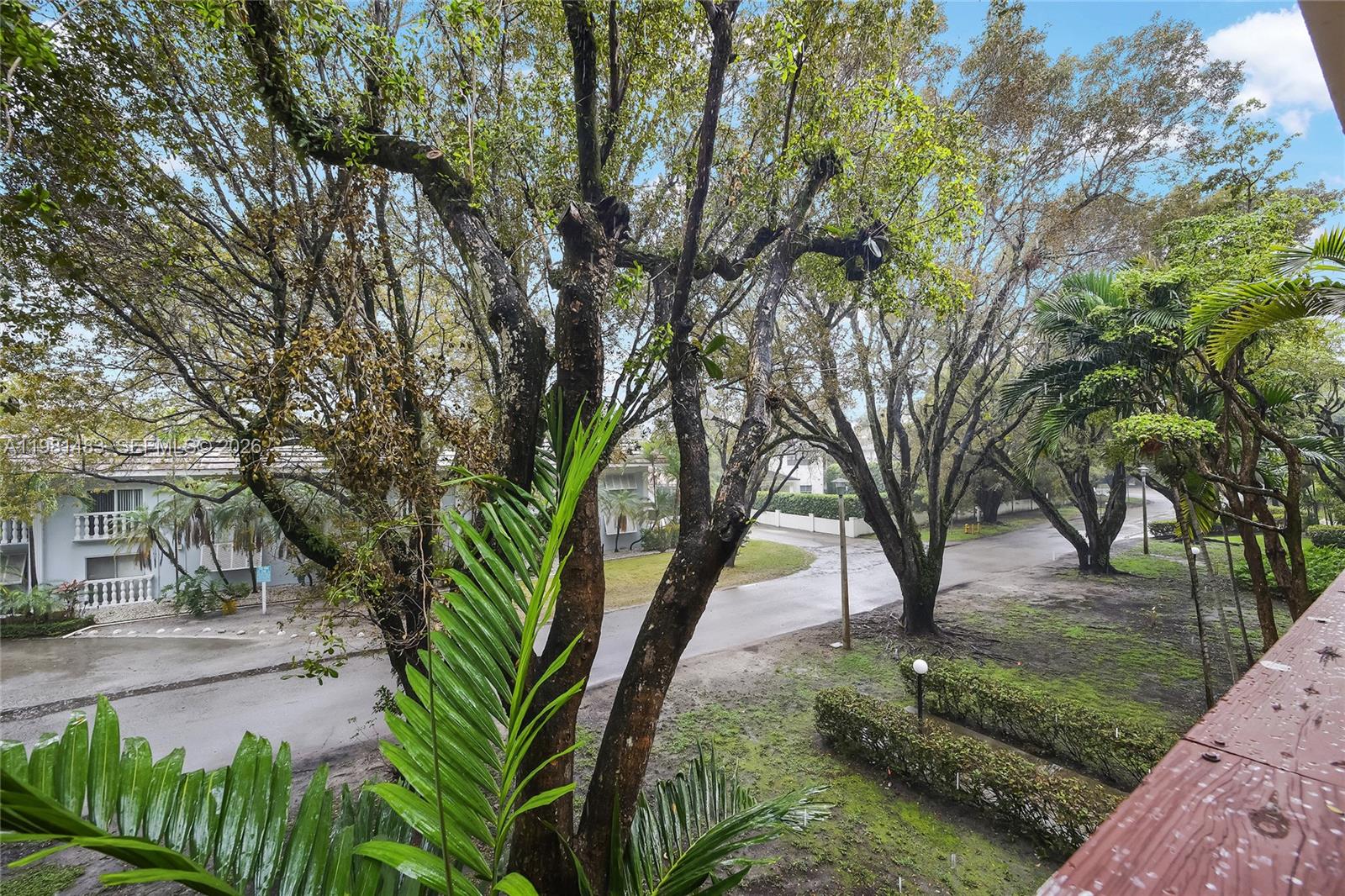 1205 Mariposa Ave # 326