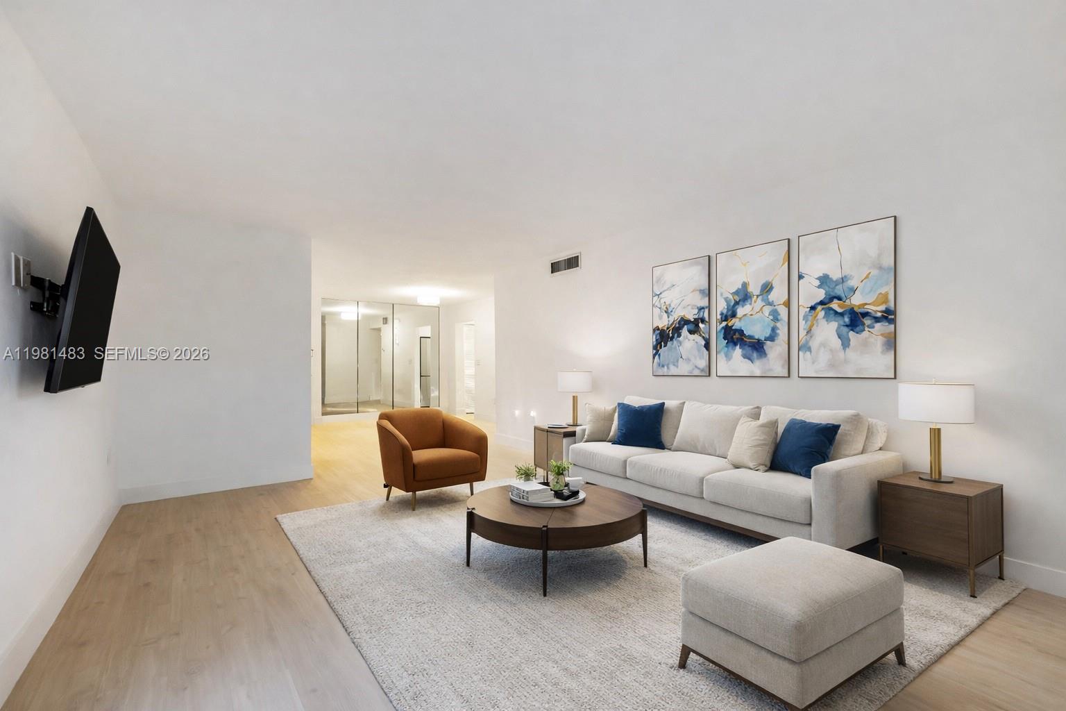 1205 Mariposa Ave # 326