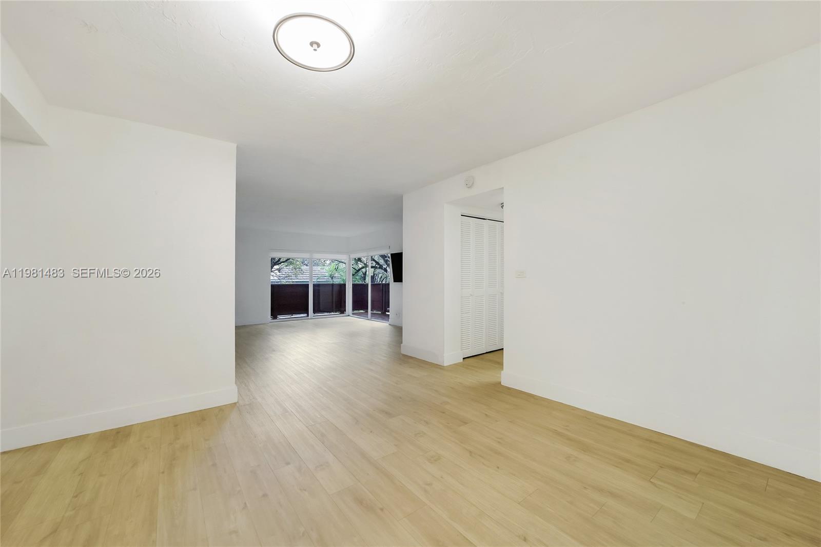 1205 Mariposa Ave # 326