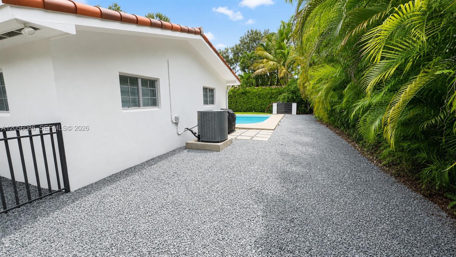 614 San Juan Dr