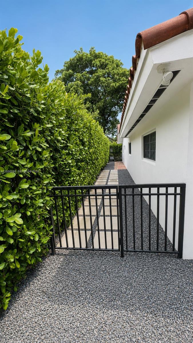 614 San Juan Dr