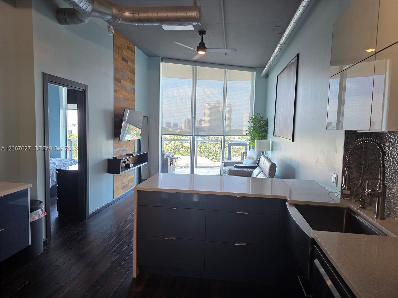 3029 NE 188th St # 819