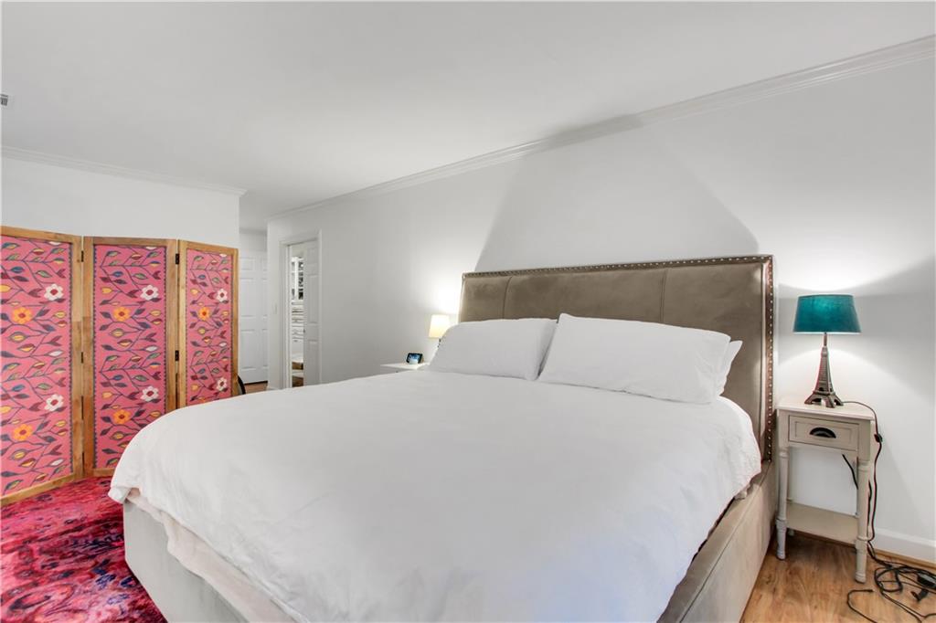 925 Highland Terrace NE