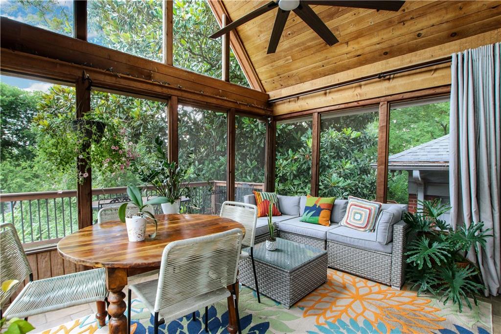 925 Highland Terrace NE