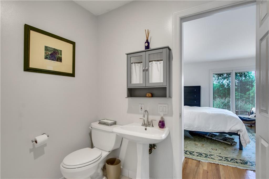 925 Highland Terrace NE