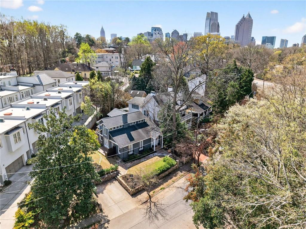 217 Westminster Drive NE