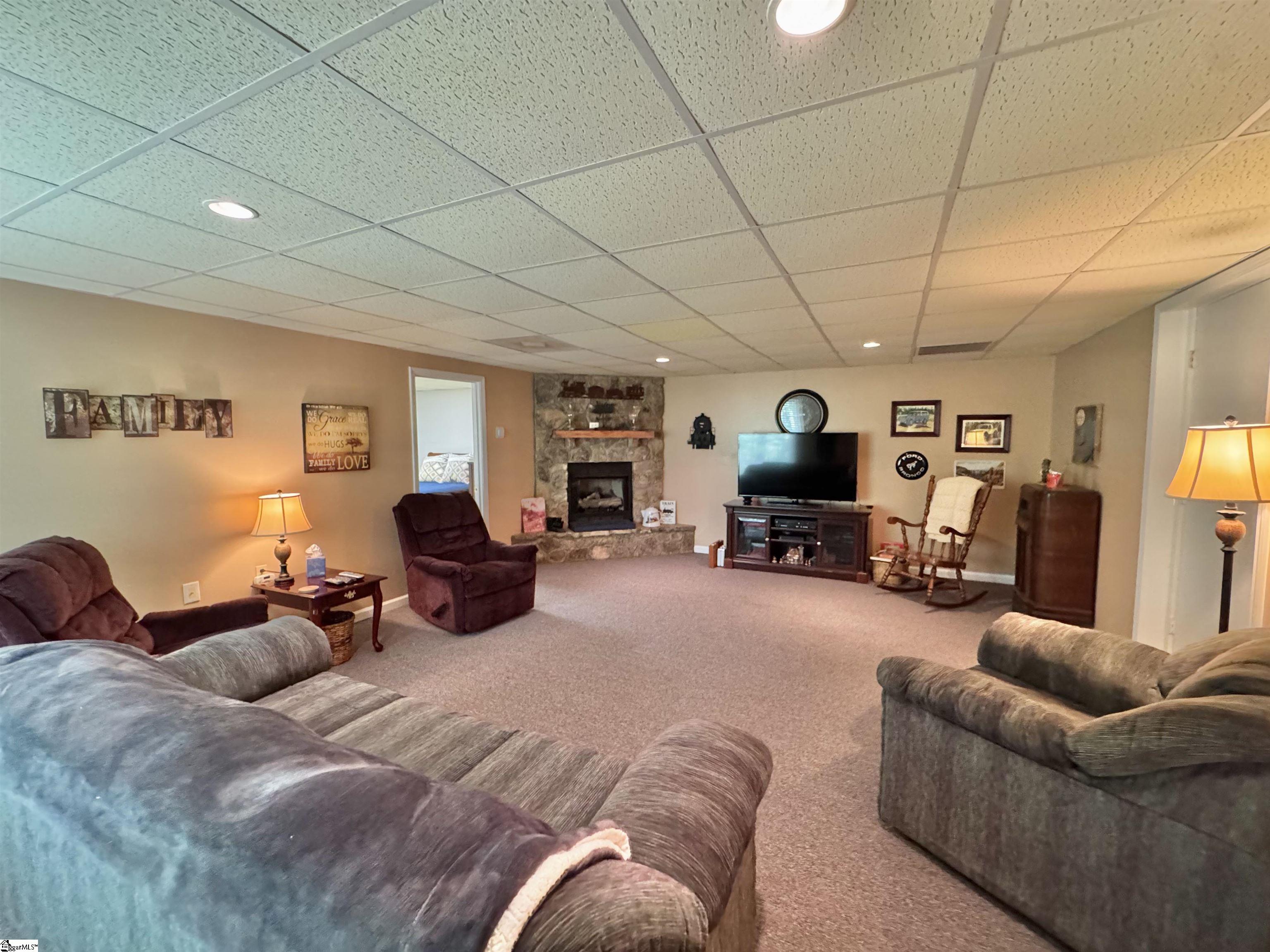 164 Creekside Drive