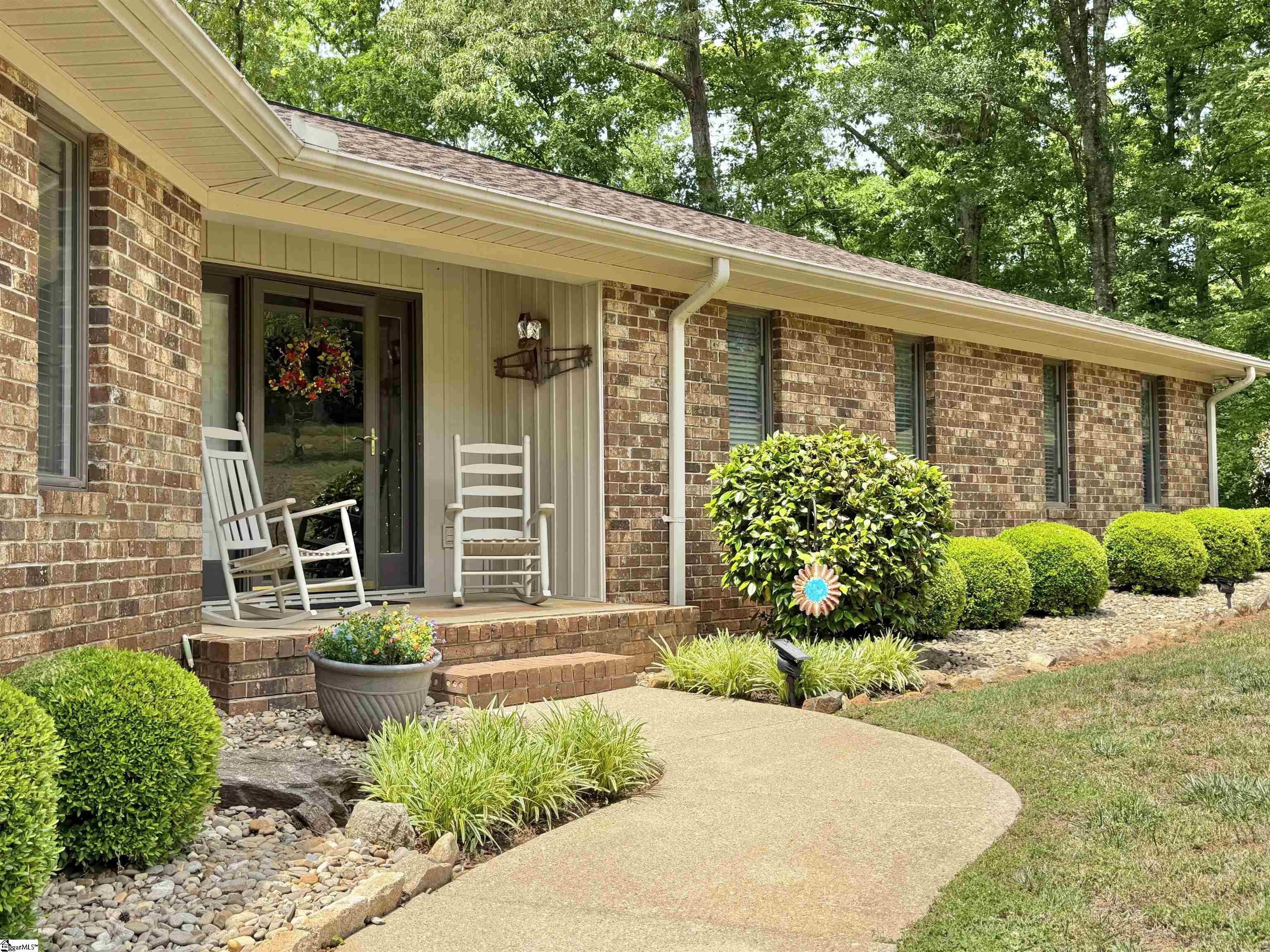 164 Creekside Drive
