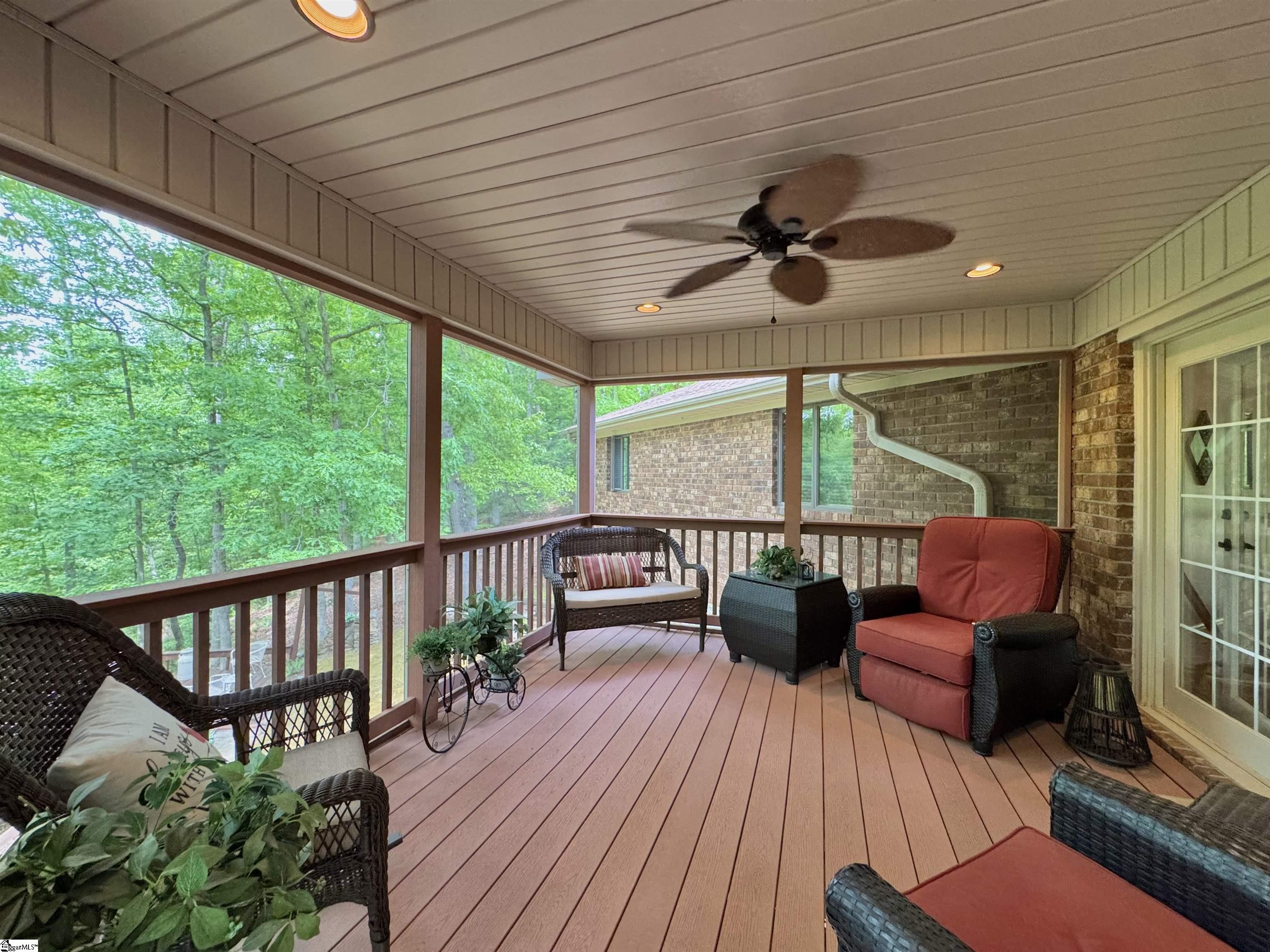 164 Creekside Drive