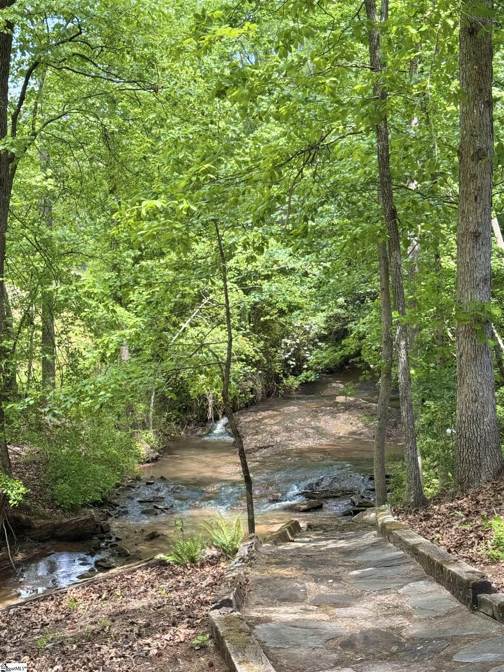 164 Creekside Drive