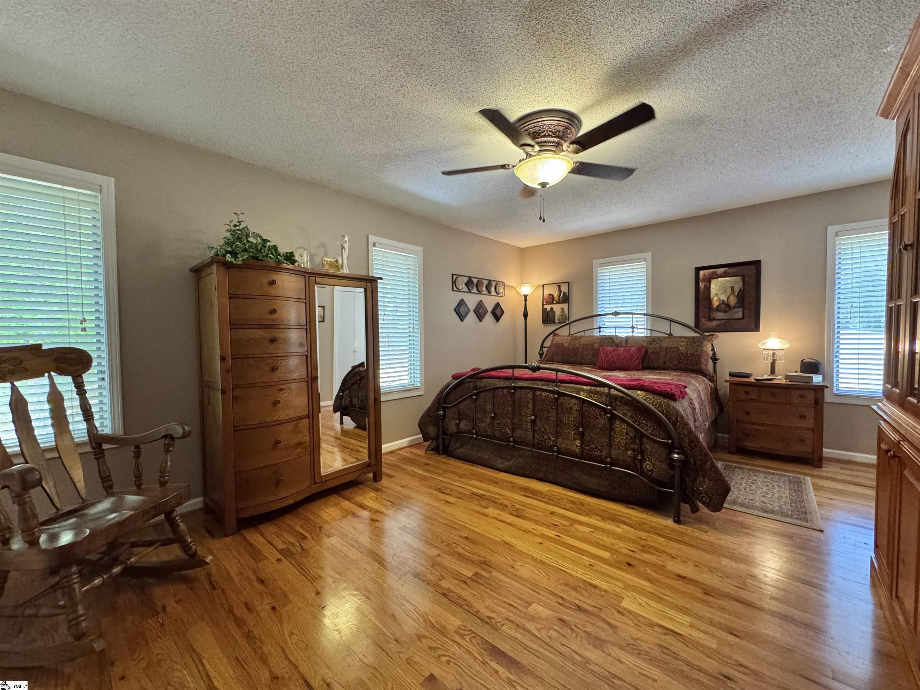 164 Creekside Drive