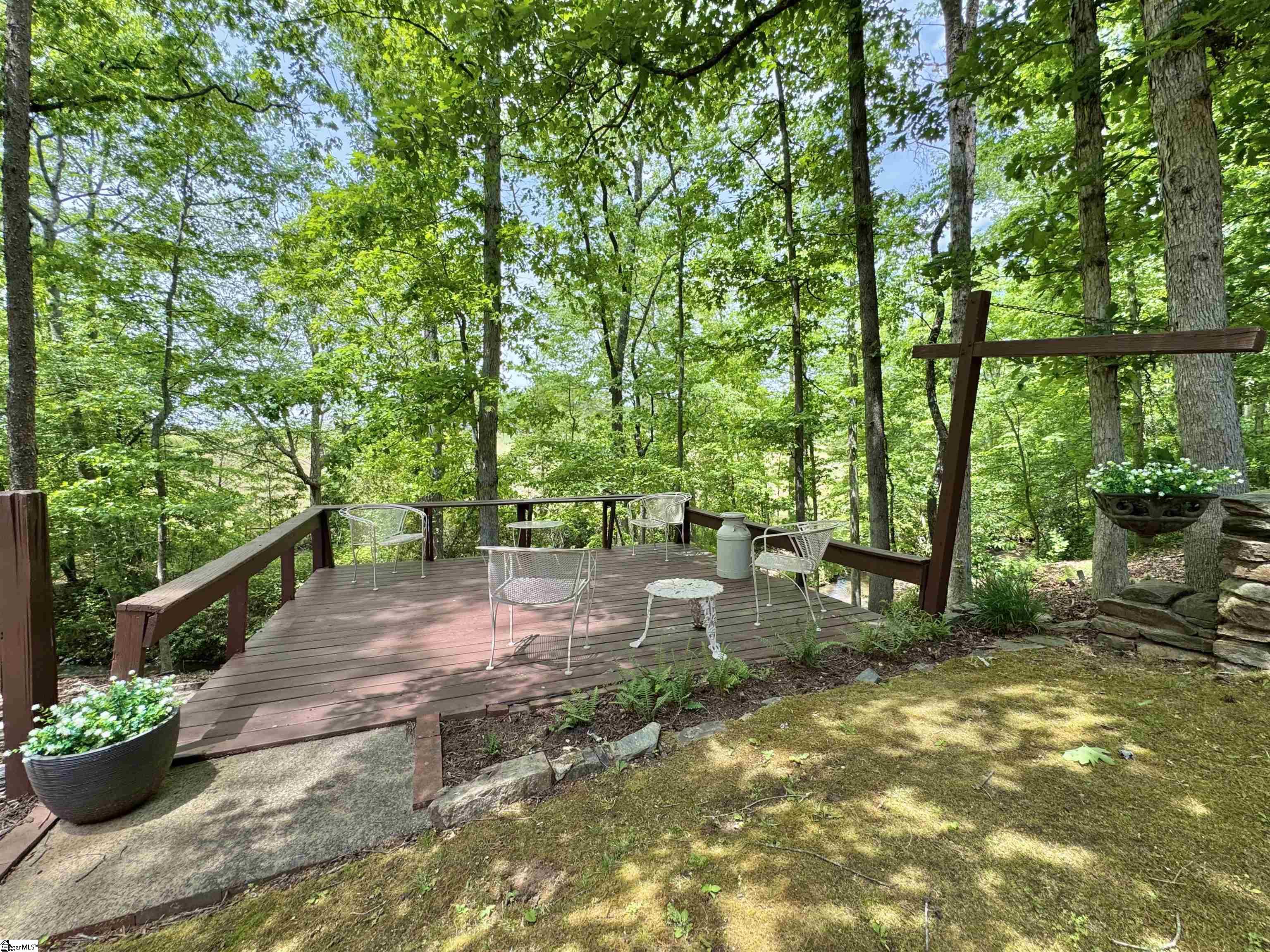 164 Creekside Drive