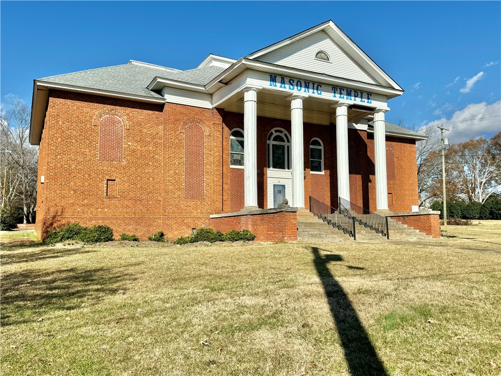 439 N East Main Street