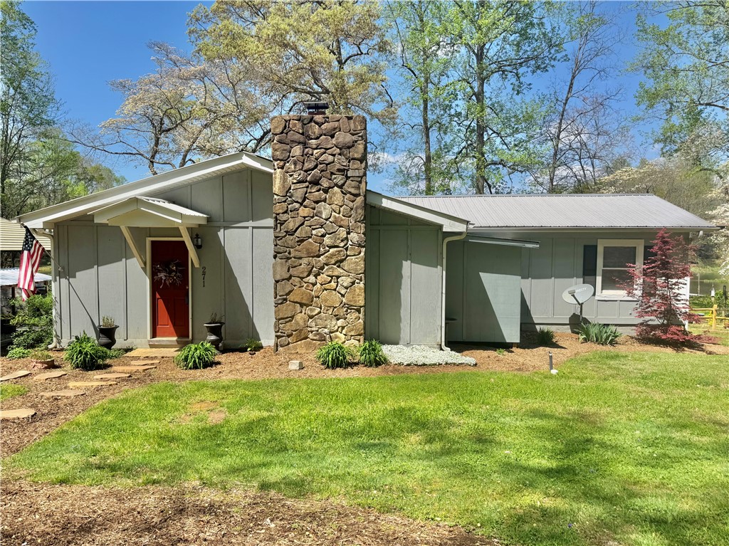 271 Piper Lane