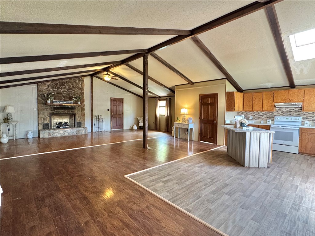 271 Piper Lane