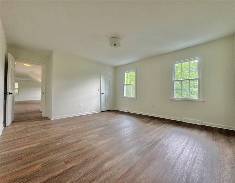 102 Buckingham Court