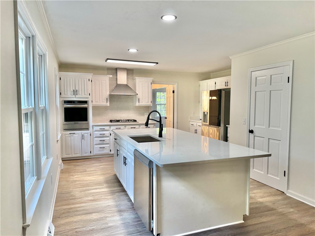 102 Buckingham Court