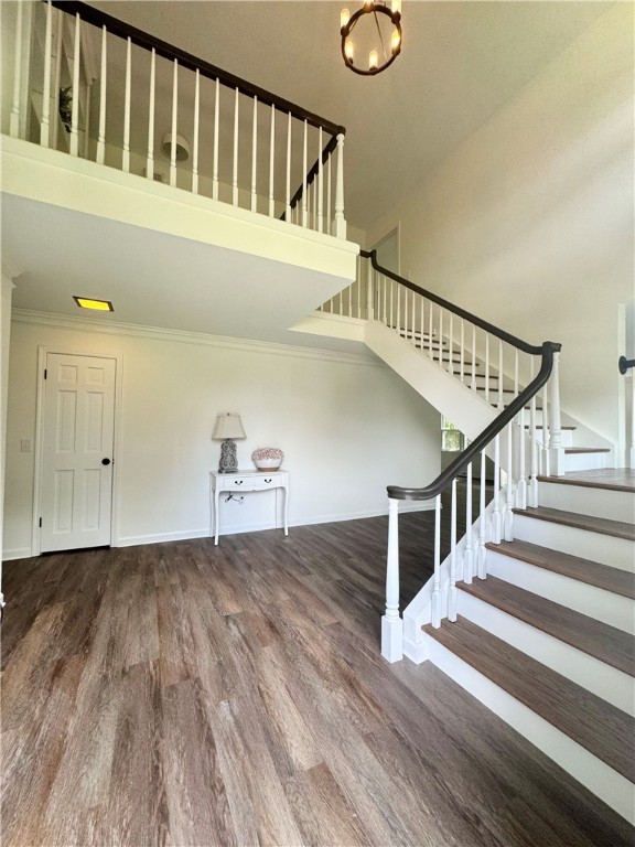 102 Buckingham Court