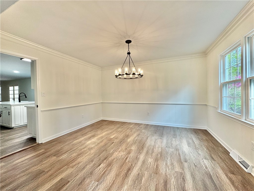 102 Buckingham Court