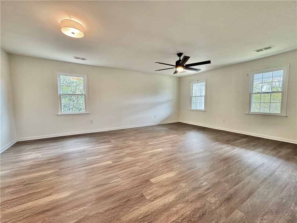 102 Buckingham Court