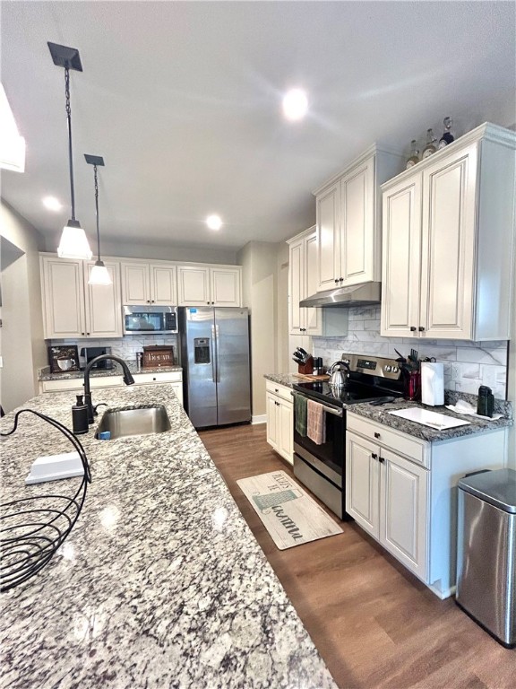 195 Thames Valley Drive