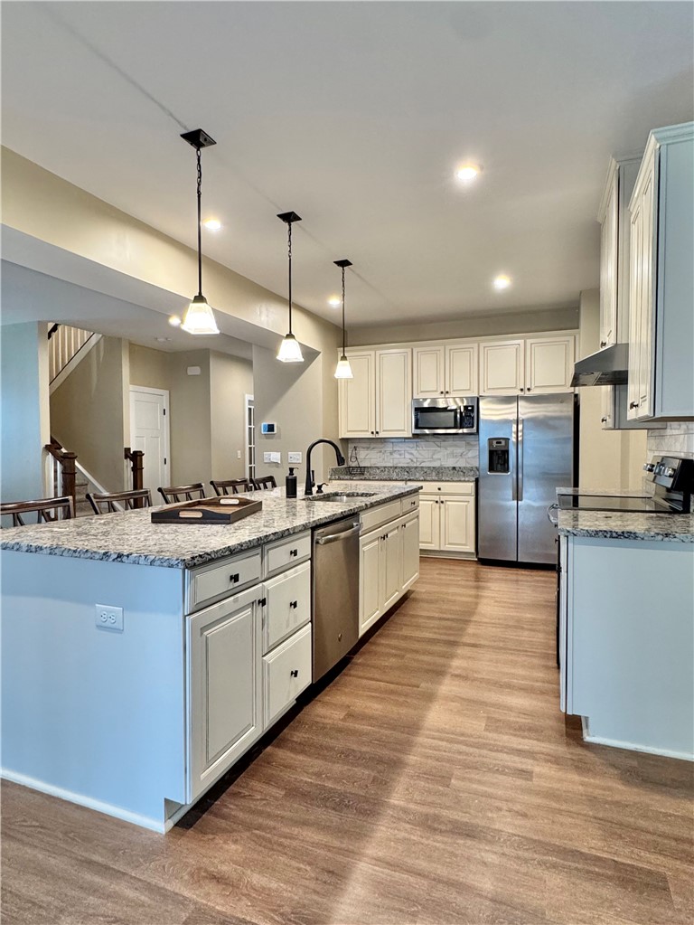 195 Thames Valley Drive