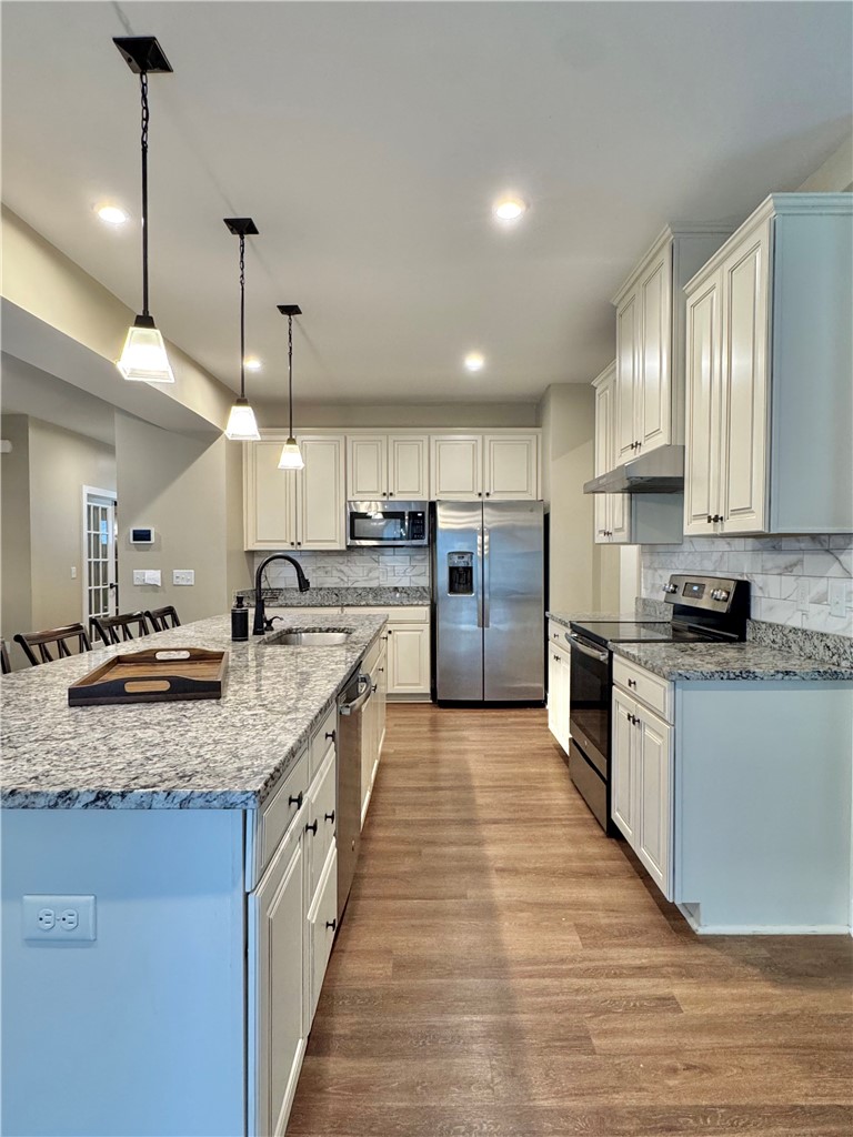 195 Thames Valley Drive