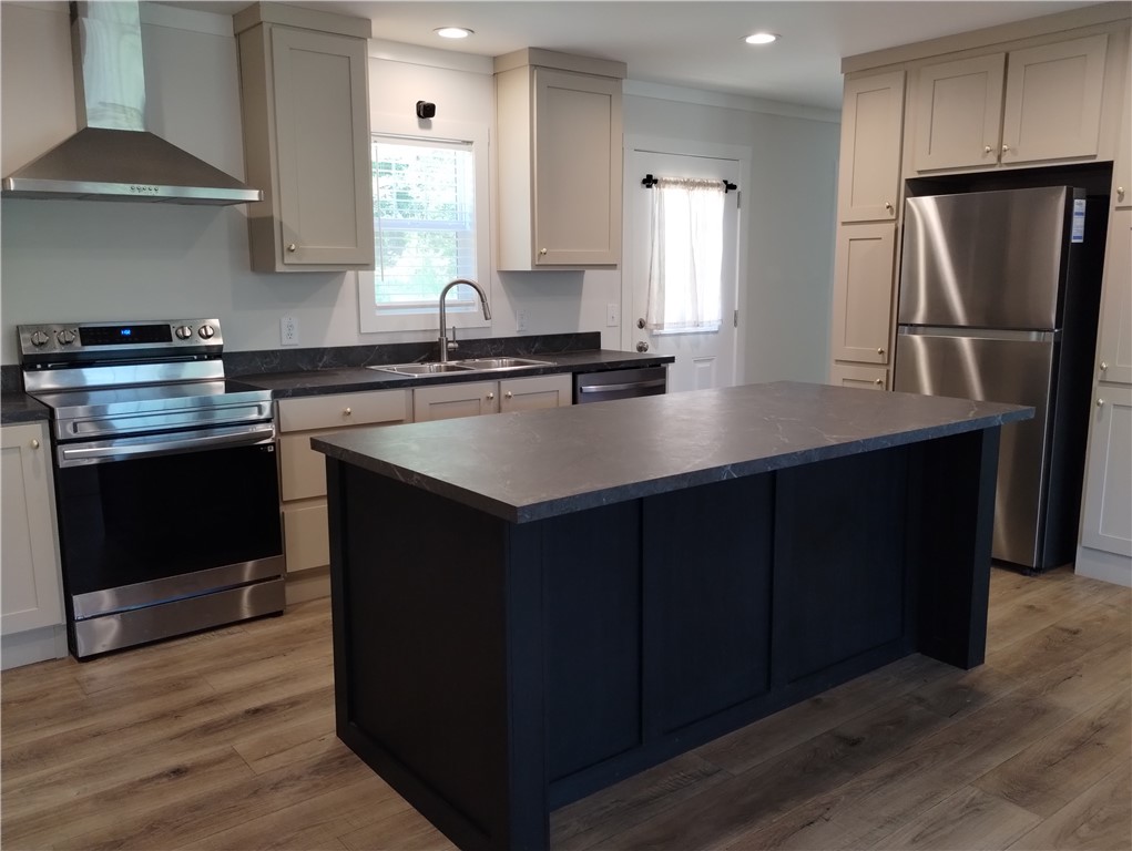 220 Creekstone Drive